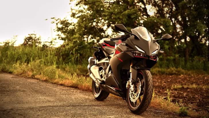 CBR250RR