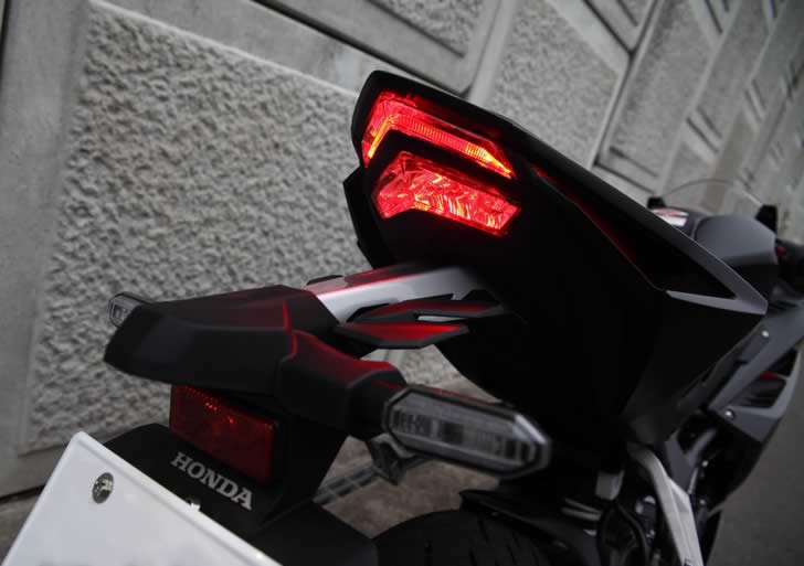 CBR250RRテールランプ