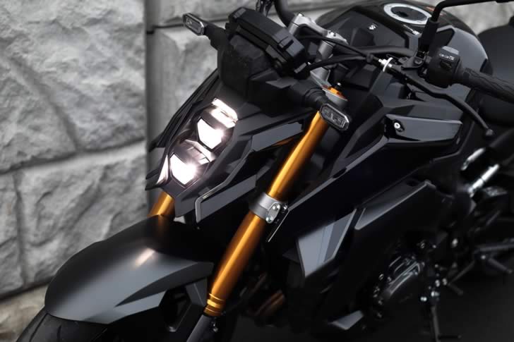 EK1AA型GSX-S1000顔面