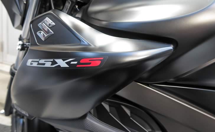 GSX-S125シュラウド