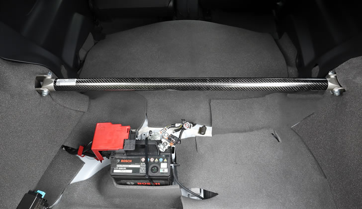 GRヤリスRC(GXPA16)カーボン製リアストラットタワーバー
