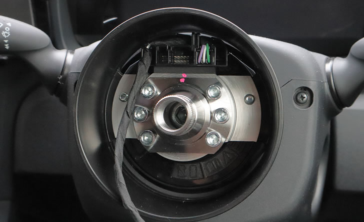 GRヤリスRC(GXPA16)ハンドルスペーサーのシャフト固定