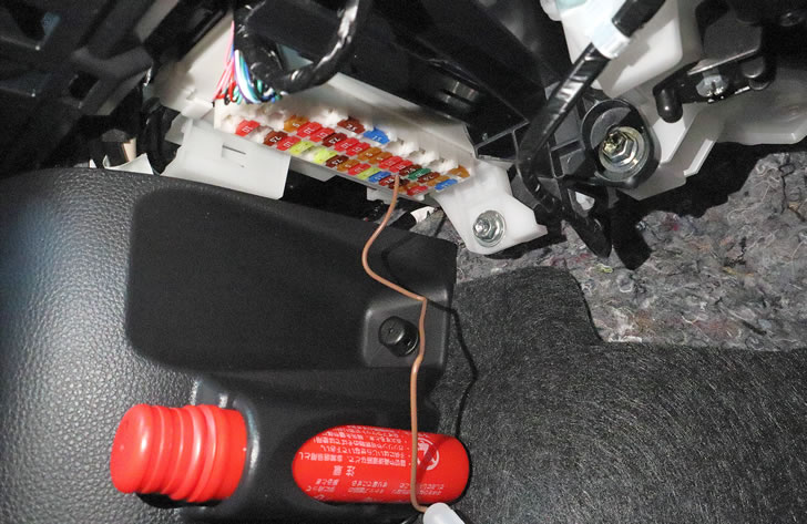 GRヤリスRC(GXPA16)グローブボックスの取外し