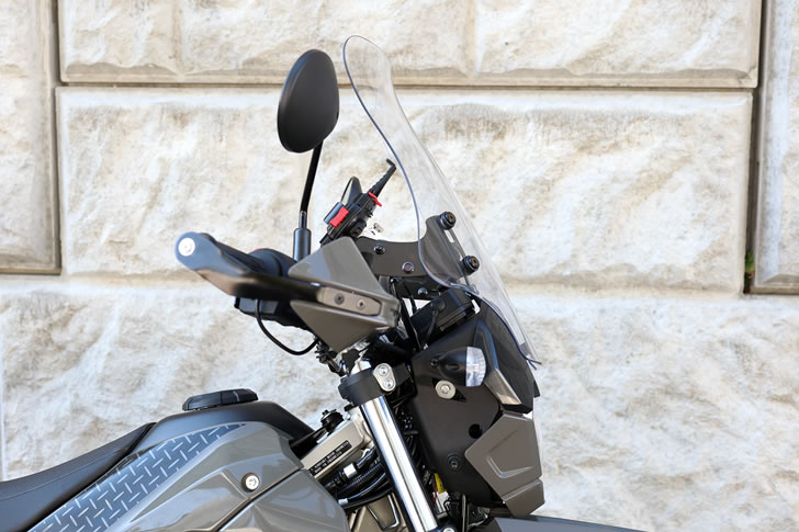 KLX230SHERPA（LX232A)大型ウインドスクリーンサイドビュー