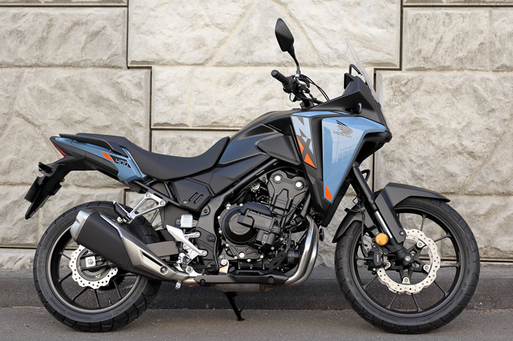 NX400(NC65)右側面
