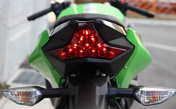 Ninja400テールランプ