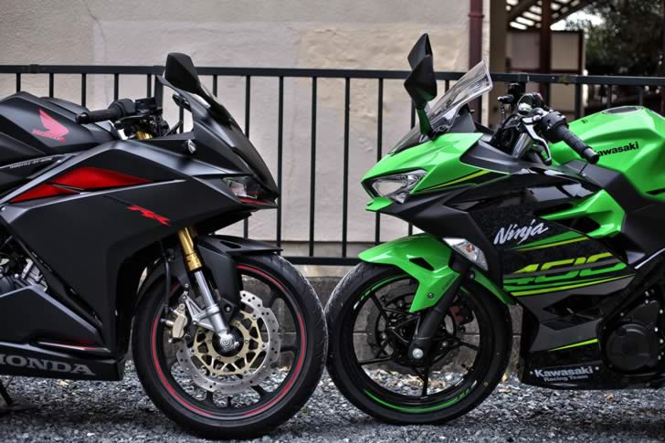 CBR250RRとNinja400