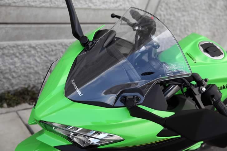 Ninja400純正スクリーン