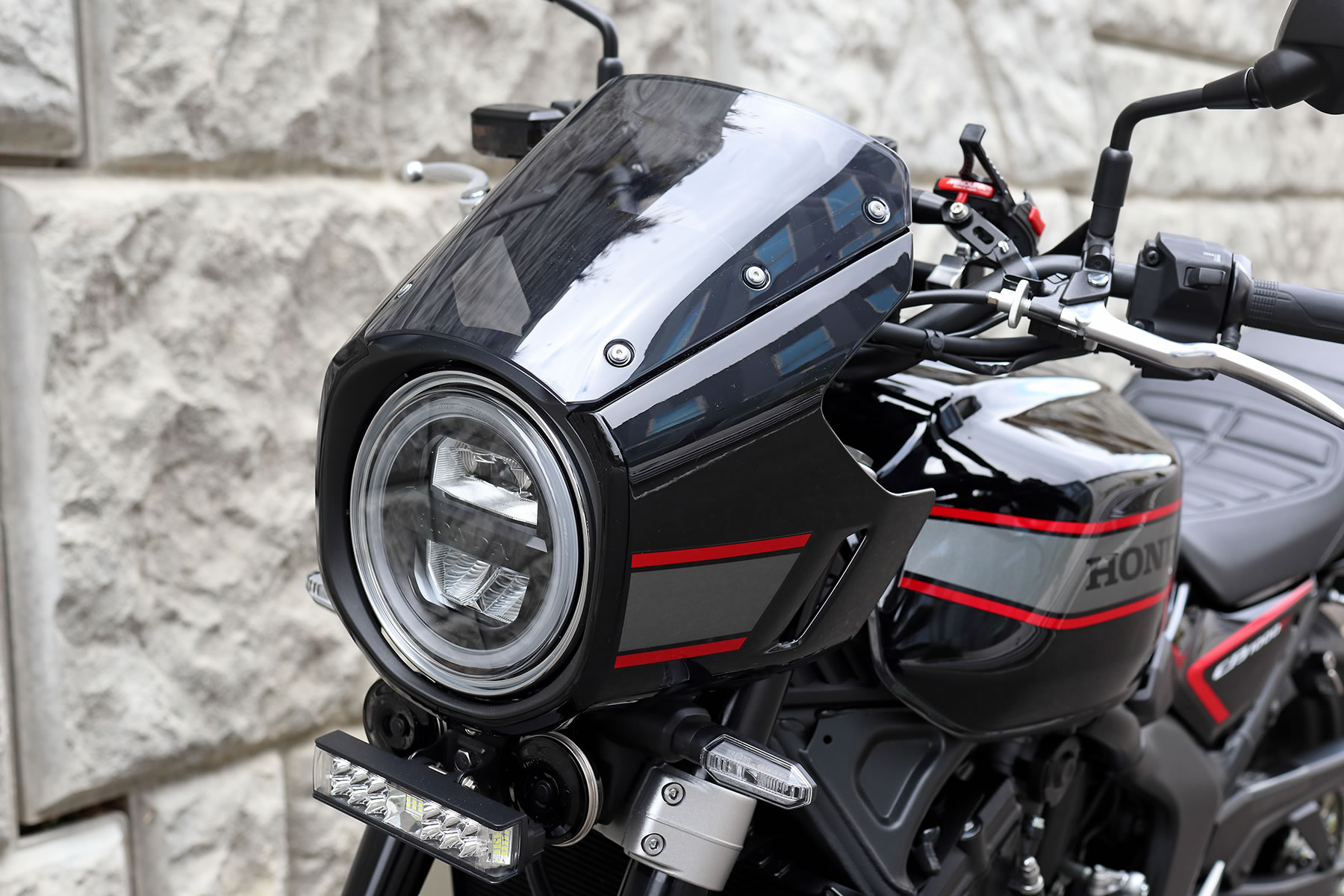 CB1000F(SC94) ヘッドライトカウル2