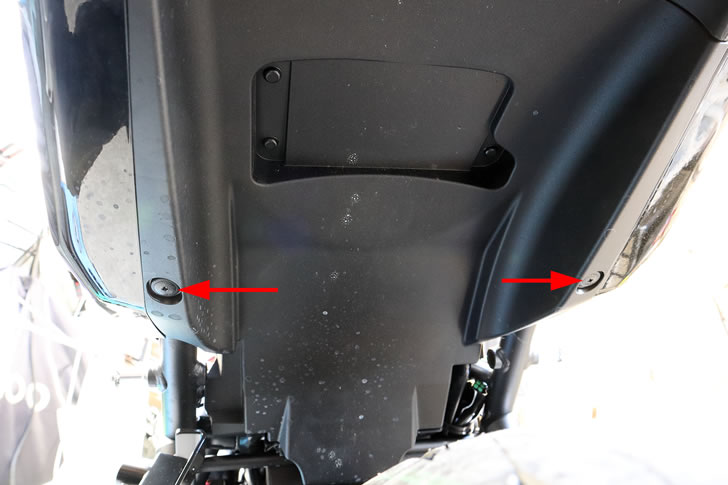 CB1000F(SC94)リアカウル下部のプッシュリベット