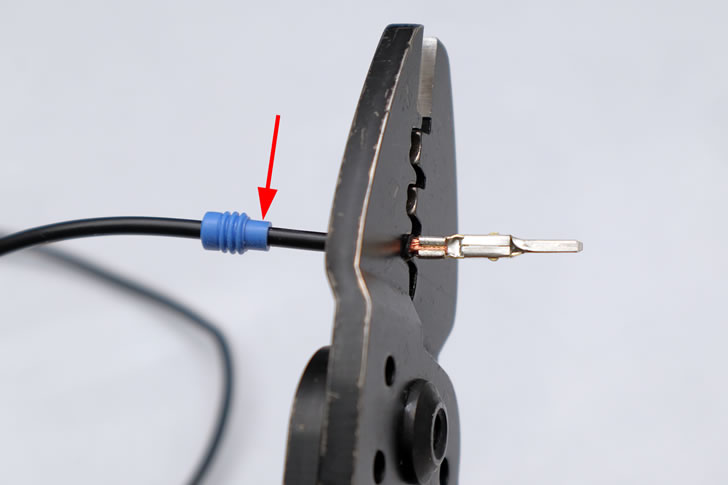 060型端子の固定