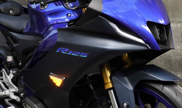 YZF-R125（RE45J）ウインカーLED抜カスタム